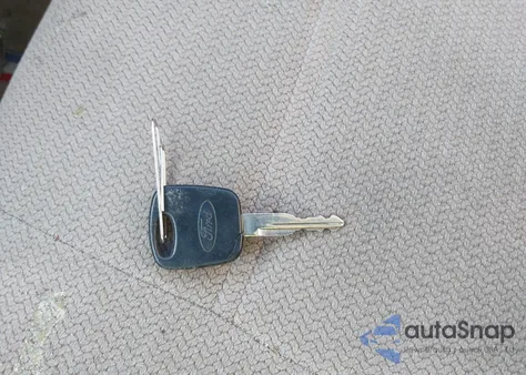 1999 Ford Mustang z USA, uszkodzony, nr VIN 1FAFP444XXF175489